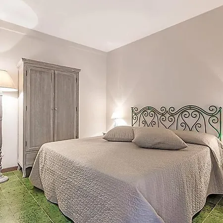 Sleeps 4 With Air Con Santa Caterina Dello Ionio Marina